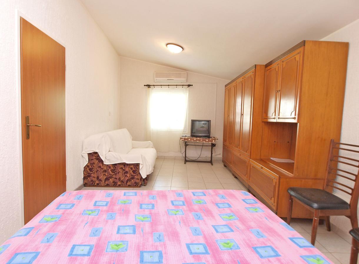 Apartments Danica 271 Vrsar Buitenkant foto