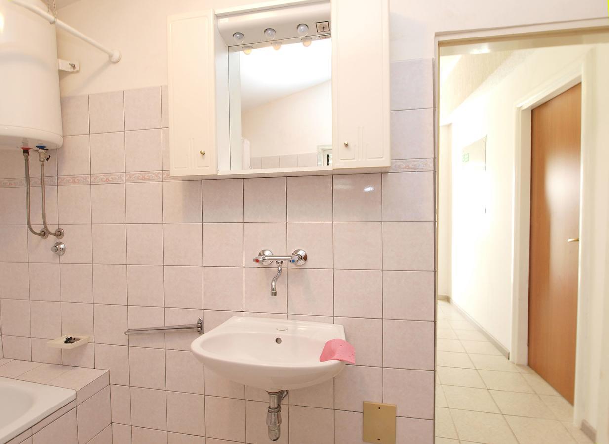 Apartments Danica 271 Vrsar Buitenkant foto
